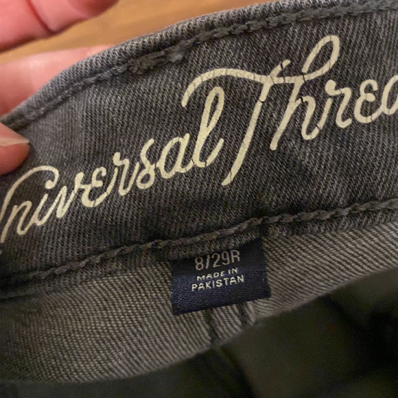 Universal Thread Grey Wash Distressed Skinny Jeans - Picture 5 of 6